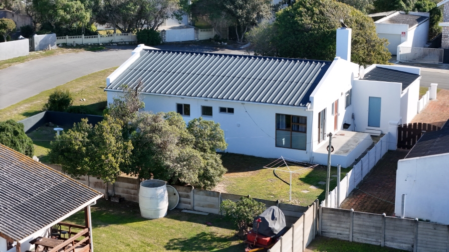 4 Bedroom Property for Sale in Arniston Western Cape